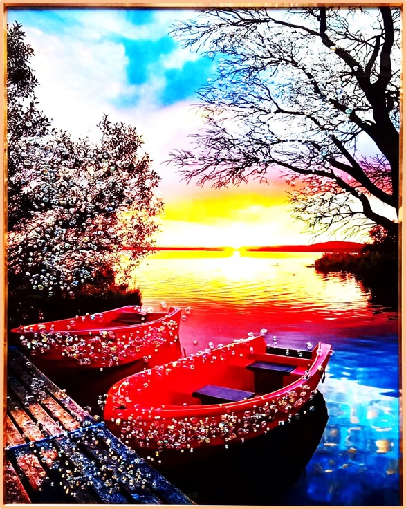 SUN SET BETWEEN TREE